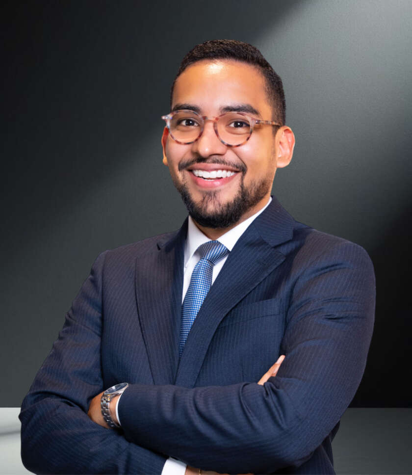 HÉCTOR SUÁREZ